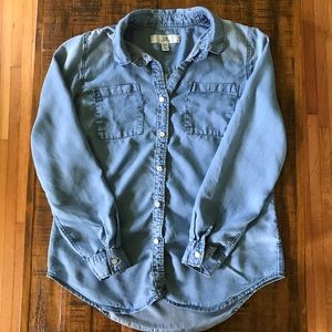 Thread & Supply Women’s chambray long sleeve shirt